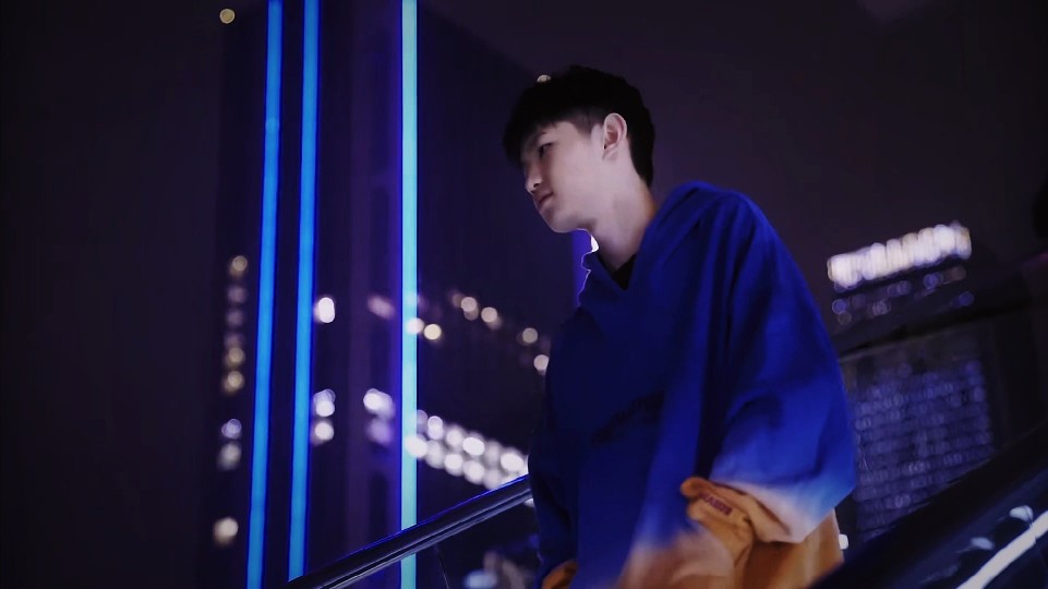 年轻球员往
