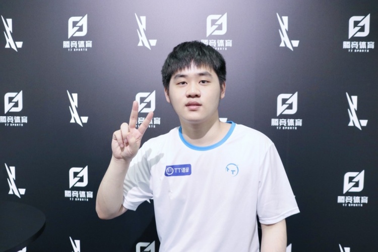 乎无还手之 乎无还手之