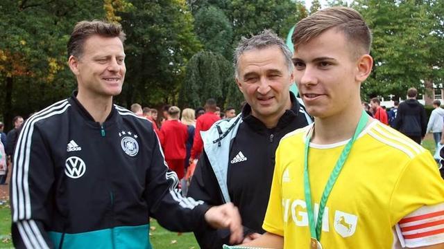 里弗斯用坚 里弗斯用坚